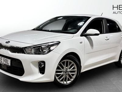 Vit Begagnad 2020 Kia Rio Halvkombi | 154 900 kr (Marknadspris)
