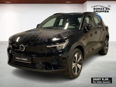 Svart Begagnad 2023 Volvo XC40 Core SUV | 329 000 kr (Marknadspris)