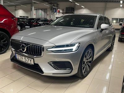 Silver Begagnad 2022 Volvo V60 Inscription Kombi | 329 000 kr
