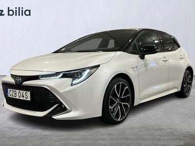 Vit Begagnad 2019 Toyota Corolla Hybrid Executive Halvkombi | 209 900 kr (Marknadspris)