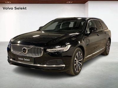 Svart Begagnad 2023 Volvo V90 Core Kombi | 379 000 kr (Marknadspris)