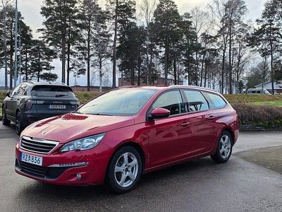 Mörkröd Begagnad 2015 Peugeot 308 SW Active Kombi | 109 900 kr (Marknadspris)