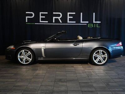 Mörkgrå Begagnad 2006 Jaguar XKR Cab | 349 000 kr
