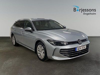 Silver Begagnad 2024 VW Passat Business Kombi | 389 000 kr (Bra pris)