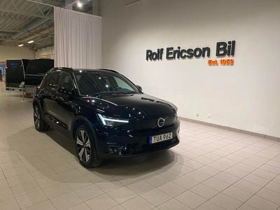 Svart Begagnad 2023 Volvo XC40 SUV | 359 500 kr (Bra pris)