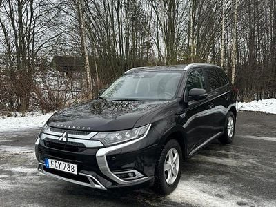 Begagnad 2019 Mitsubishi Outlander Edition SUV | 159 900 kr (Marknadspris)