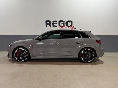 Grå Begagnad 2016 Audi RS3 Sportback Halvkombi | 354 900 kr (Marknadspris)