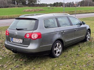 Grön metallic Begagnad 2010 VW Passat Kombi | 36 000 kr (Marknadspris)