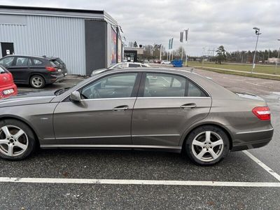 Mercedes E220