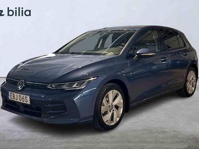 Begagnad VW Golf VIII 2025 Blå Halvkombi