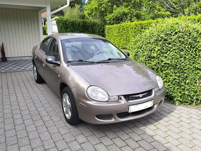 Brun Begagnad 2000 Chrysler Neon Sedan | 18 000 kr