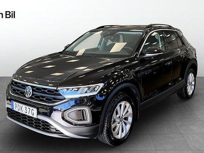 Svart Begagnad 2024 VW T-Roc Edition SUV | 299 400 kr (Marknadspris)