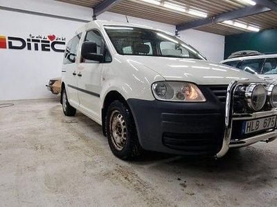 Begagnad VW Caddy 105 HK (77 kW) 2008 Vit Minibuss