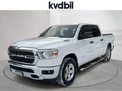 Vit Begagnad 2023 RAM 1500 Pickup | 740 000 kr