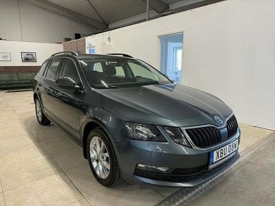 Begagnad Skoda Octavia Ambition 116 HK (85 kW) 2020 Grå Kombi
