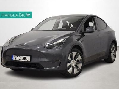 Grå Begagnad 2021 Tesla Model Y Long Range AWD SUV | 319 700 kr (Marknadspris)