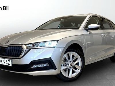 begagnad Skoda Octavia Kombi iV TSI 204 DSG PHEV Exklusivt Din Bil Erbjudande 2024, Kombi