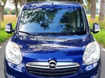 begagnad Opel Combo Van 2.4t 1.3 CDTI 90hk, snål 0.42l/mil, A/C