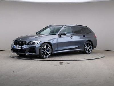 Begagnad BMW 330e M Sport 184 HK (135 kW) 2020 Grå Kombi