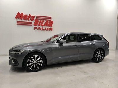 Grå Begagnad 2021 Volvo V60 Inscription Kombi | 289 900 kr (Bra pris)