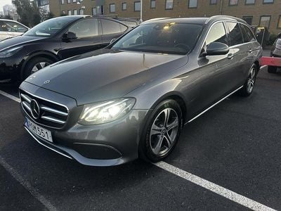 Mercedes E200