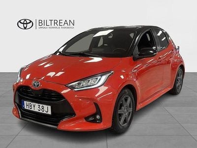 Röd Begagnad 2021 Toyota Yaris Hybrid Edition Halvkombi | 199 900 kr (Marknadspris)