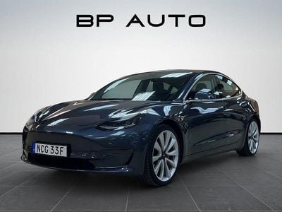 Begagnad Tesla Model 3 Performance 377 kW (513 HK) 2019 Grå Sedan