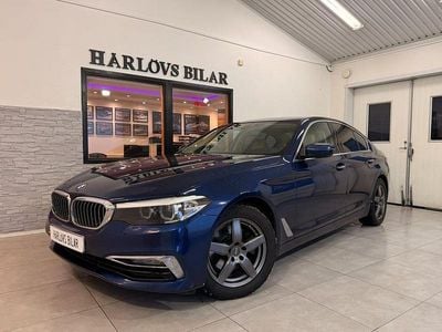 Begagnad BMW 520 Luxury Line 190 HK (139 kW) 2017 Blå Sedan
