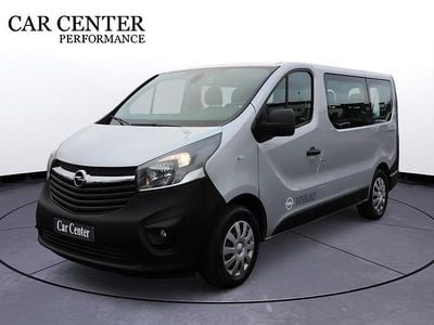 Grå Begagnad 2016 Opel Vivaro Minibuss | 189 900 kr