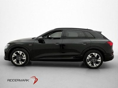 Begagnad Audi e-tron S-Line 300 kW (408 HK) 2022 Svart SUV