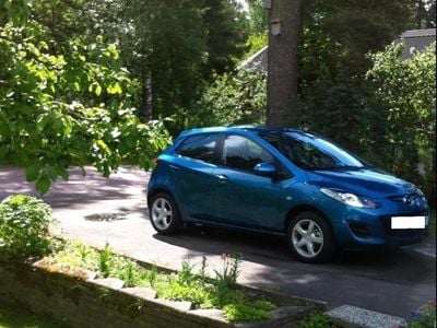 Blå metallic Begagnad 2012 Mazda 2 Halvkombi | 69 999 kr (Dyr)