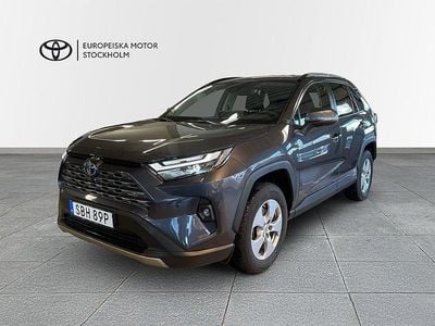 Urban khaki Begagnad 2025 Toyota RAV4 Hybrid Executive SUV | 509 900 kr (Lite dyr)