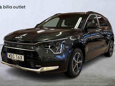 Grå Begagnad 2024 Kia Niro SUV | 339 800 kr (Marknadspris)