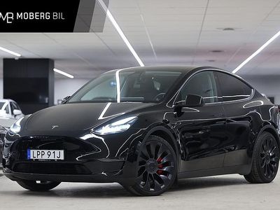 Svart Begagnad 2023 Tesla Model Y Performance SUV | 419 900 kr (Marknadspris)