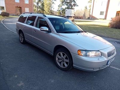 begagnad Volvo V70 2.4D Classic, Momentum Euro 4