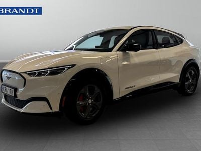 Vit Begagnad 2023 Ford Mustang Mach-E SUV | 449 000 kr