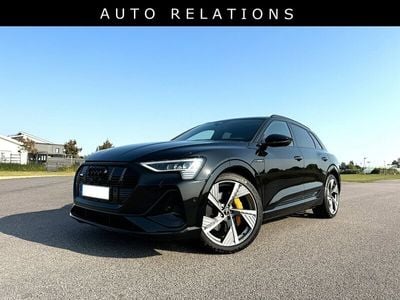 Svart mytsvart metallic Begagnad 2021 Audi e-tron S-Line SUV | 499 900 kr