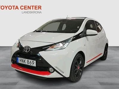 Vit Begagnad 2014 Toyota Aygo X-wave Halvkombi | 89 900 kr (Marknadspris)