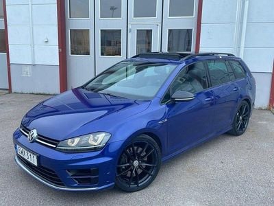 Begagnad VW Golf VII R 301 HK (221 kW) 2015 Blå Kombi