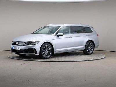 Silver Begagnad 2020 VW Passat GTE Kombi | 289 000 kr (Lite dyr)