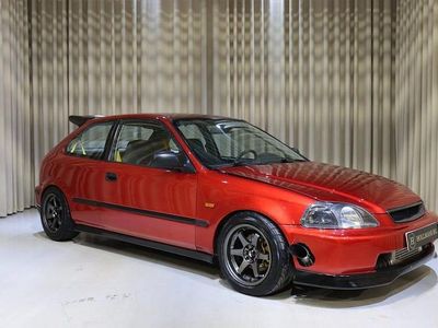 Röd Begagnad 1998 Honda Civic Sedan | 149 900 kr