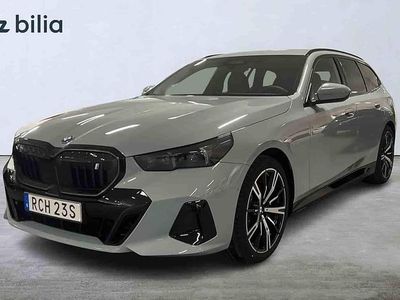 Begagnad BMW i5 250 kW (340 HK) 2026 Grå Kombi