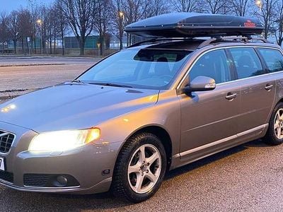 Grå Begagnad 2010 Volvo V70 Kombi | 40 000 kr (Dyr)