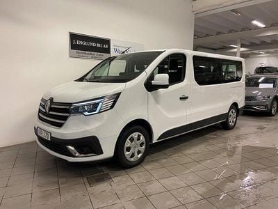 Vit Begagnad 2023 Renault Trafic Minibuss | 369 900 kr (Dyr)