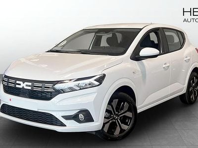 Vit (white) Ny 2025 Dacia Sandero Expression Halvkombi | 219 900 kr (Marknadspris)