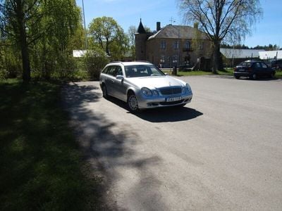 Mercedes E200