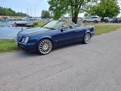 Blå Begagnad 2000 Mercedes CLK200 Elegance Cab | 35 000 kr