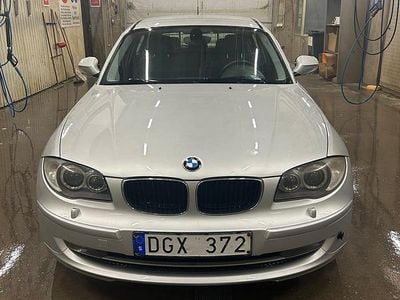 Begagnad 2011 BMW 118 Halvkombi | 54 000 kr