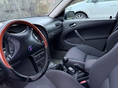 Svart Begagnad 2005 Saab 9-5 Kombi | 20 000 kr (Bra pris)