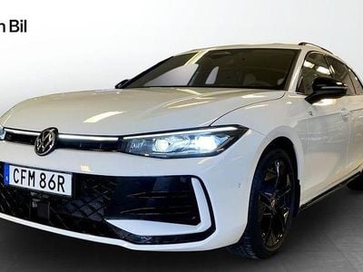 Begagnad VW Passat Style 193 HK (141 kW) 2024 Pure white Kombi